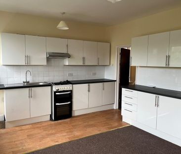 2 bedroom maisonette to rent - Photo 3
