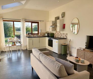 1 bedroom property to rent - Photo 1