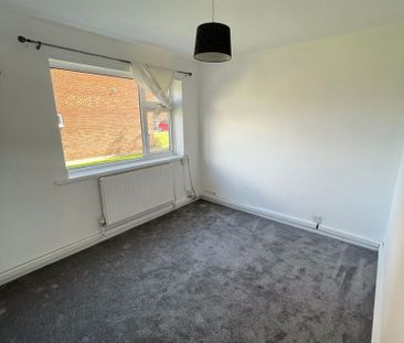 Hamworthy, Poole, Dorset - Photo 5