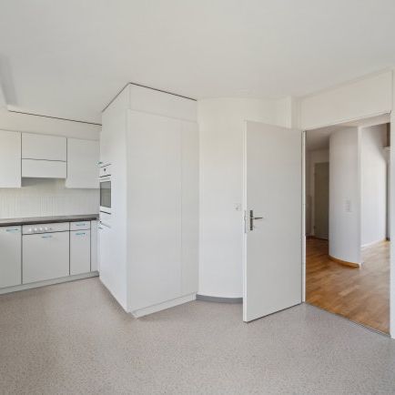 4.5 Zimmer, 94 m², 2. Stock - Foto 1
