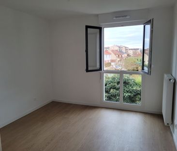 Location Appartement 2 pièces 45m² CONFLANS STE HONORINE 78700 - Photo 2