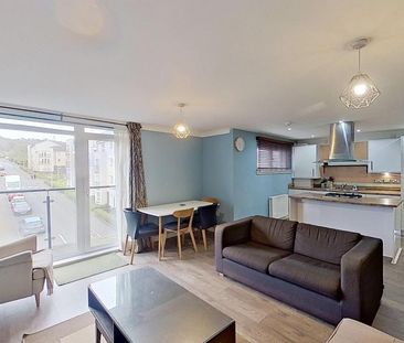 3 bedroom flat to rent - Photo 1