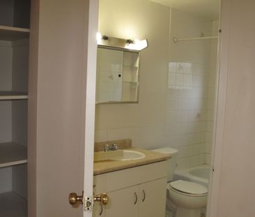 For Lease - 16 Brant Avenue Unit# #9, Guelph, Ontario - Photo 5