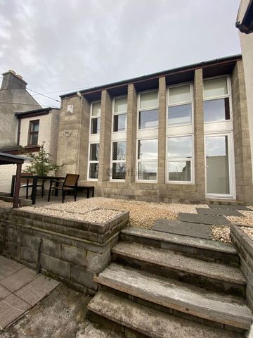 House to rent in Dublin, Windy Arbour - Photo 2