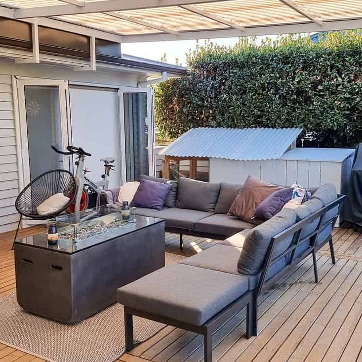 Charming 3BR Home with Spacious Outdoor Living - Photo 1