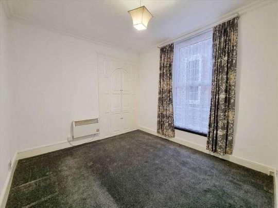 Northgate, Sleaford, NG34 - Photo 1