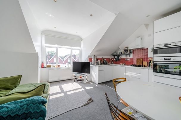 1 bedroom flat to rent - Photo 1