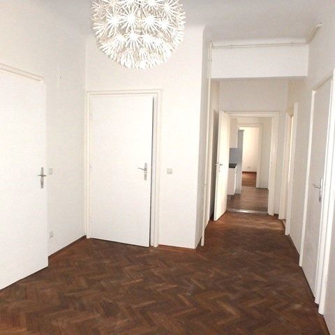 KREMS - STADTPARK, 4-Zimmer Wohnung mit Loggia zu vermieten - Photo 1