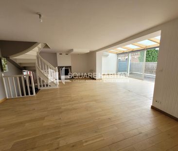Location Maison 5 pièces 178m² HERLIES 59134 - Photo 1
