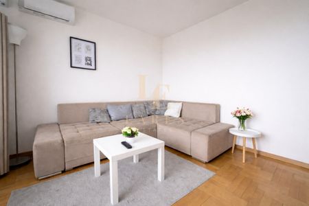 Sadyba Best Mall |Balkon |Klimatyzacja|3 pokoje - Фото 2