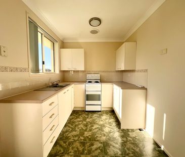 Well Presented Home in Wonderful Location - Photo 4