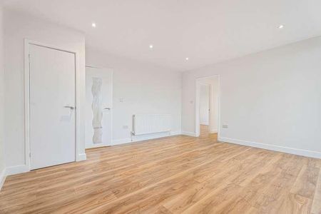 Jubilee Crescent, Edmonton, N9 - Photo 4