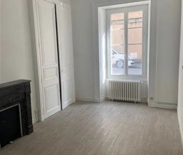 Location appartement 3 pièces - 59.63m² à Laval (53000) - Photo 2