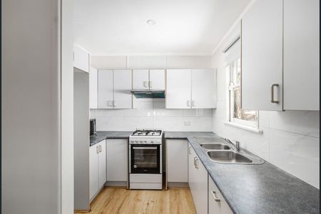 NEAT & TIDY THREE BEDROOM HOME - Photo 2