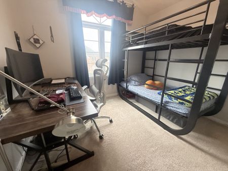 For Lease - 16 Lawrencetown Street, Ajax, Ontario - Photo 4