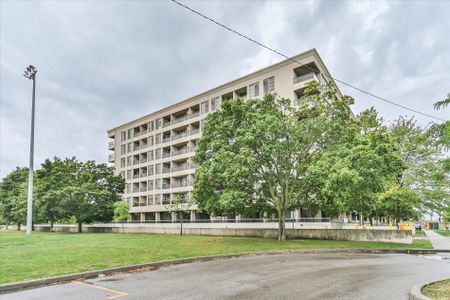 For Lease - 1 Leaside Park Drive Unit# 616, Toronto, Ontario - Photo 3