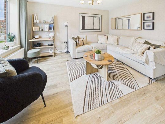 3 bedroom semi-detached house to rent - Photo 1