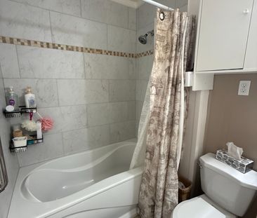 For Lease - 258 Elizabeth Street, Midland, Ontario - Photo 1