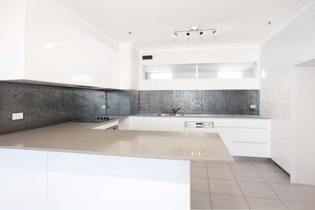 2502/3422 Surfers Paradise Boulevard, Surfers Paradise QLD 4217 - Apartment For Rent | Domain - Photo 4