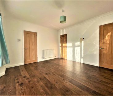 4 bedroom terraced house to rent - Photo 2