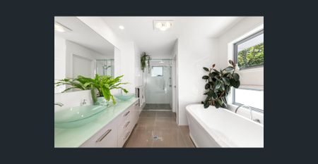 Exquisite 3 Level Townhouse - Photo 5