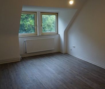 Wer will mich!? Gemütliche 2-Zimmer-Dachgeschosswohnung in Stadtlage - Foto 6