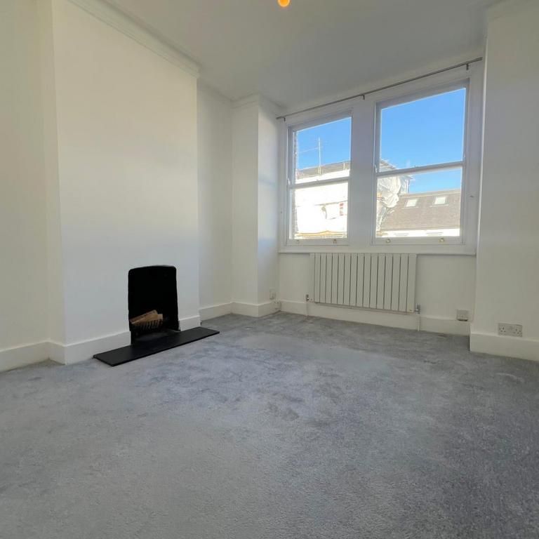 2 bedroom maisonette to rent - Photo 1