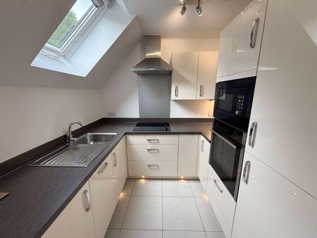 2 bedroom apartment to rent - Photo 3