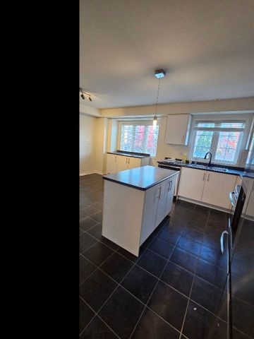 For Lease - 20 Etienne Street Unit# Main, Toronto, Ontario - Photo 3