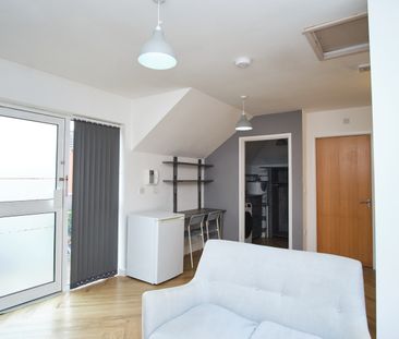 Orchard Court Flat 9 - Photo 3