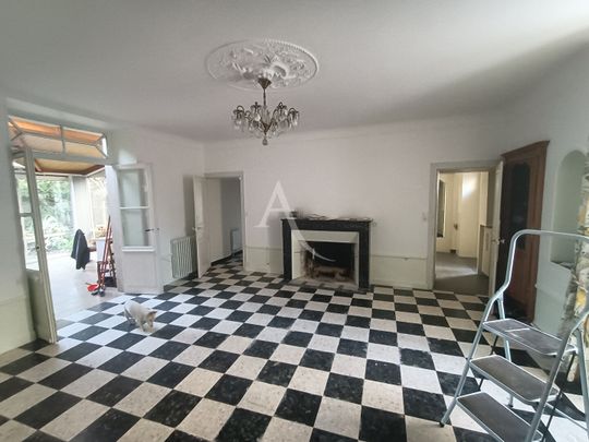 Location Maison 5 pièces 160m² - Photo 1