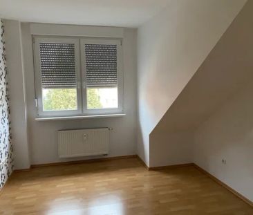 Großzügige 4 Zimmer DG-Wohnung mit Balkon in Rheinhausen-Bergheim - Foto 5