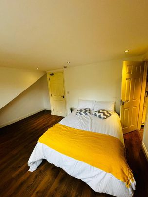 1 bedroom in a house share to rent - Photo 1
