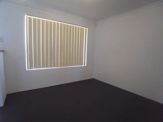 “Perfect family home” - Photo 1