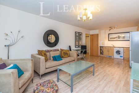 1 bedroom apartment to rent Hudson House, Station Approach, Epsom, KT19 - Photo 2