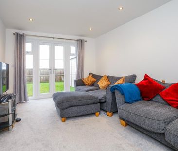 3 bedroom House To Let - Photo 1