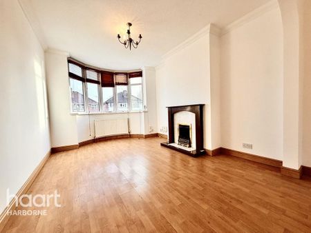 3 bedroom semi-detached house to rent - Photo 3