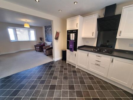 2 bedroom detached house to rent - Photo 5