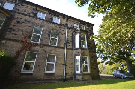 3 bedroom apartment to rent - Photo 2