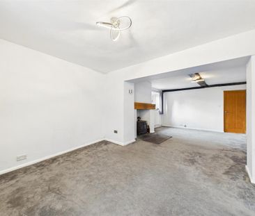 4 bedroom semi-detached house to rent - Photo 1