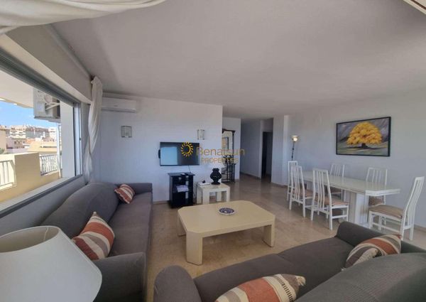 HALF SEASON FOR RENT FROM NOW ON -30.6.25 NICE CORNER APARTMENT ON THE 1ST LINE WITH BEAUTIFUL SEA VIEWS IN FUENGIROLA