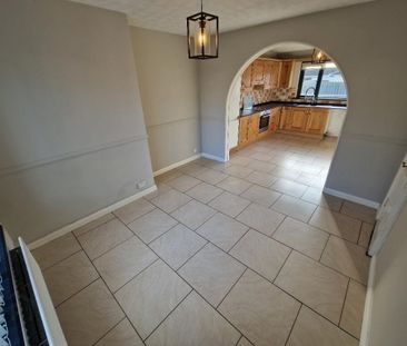 4 Kintyre, Antrim, BT41 2AN - Photo 4