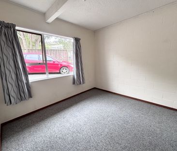 37B Truscott Avenue, Johnsonville - Photo 4