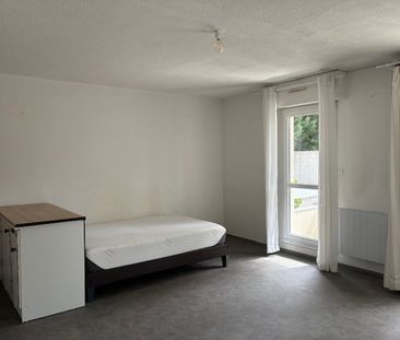 Location Appartement 1 pièce 35m² - Photo 4