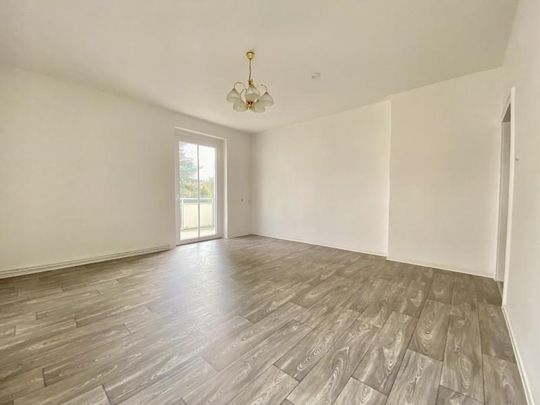 Hier trifft Alltagstauglichkeit auf Gemütlichkeit: Schöne 2-Zimmerwohnung mit Balkon - Photo 1