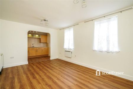 2 bedroom flat to rent - Photo 2
