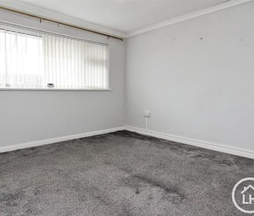 2 bedroom end of terrace house to rent - Photo 2