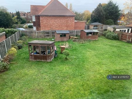 1 bedroom in a house share to rent - Photo 5