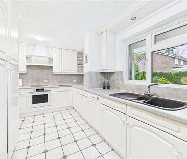 Robin Lane, Sandhurst, Berkshire, GU47 - Photo 4