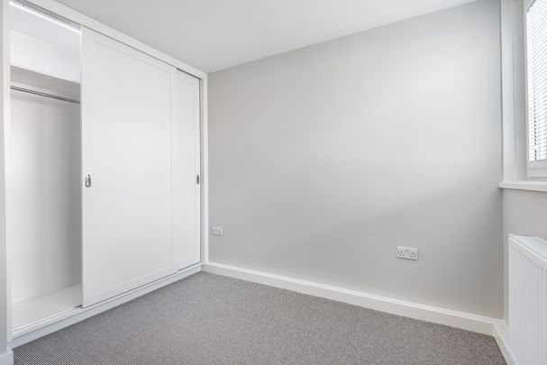 Masons Hill, Bromley, Kent, BR2 - Photo 1
